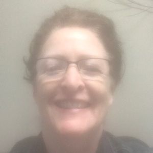 Meet your Posher, Lois